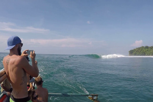 The Right surf break Pulau Pisang Sumatra