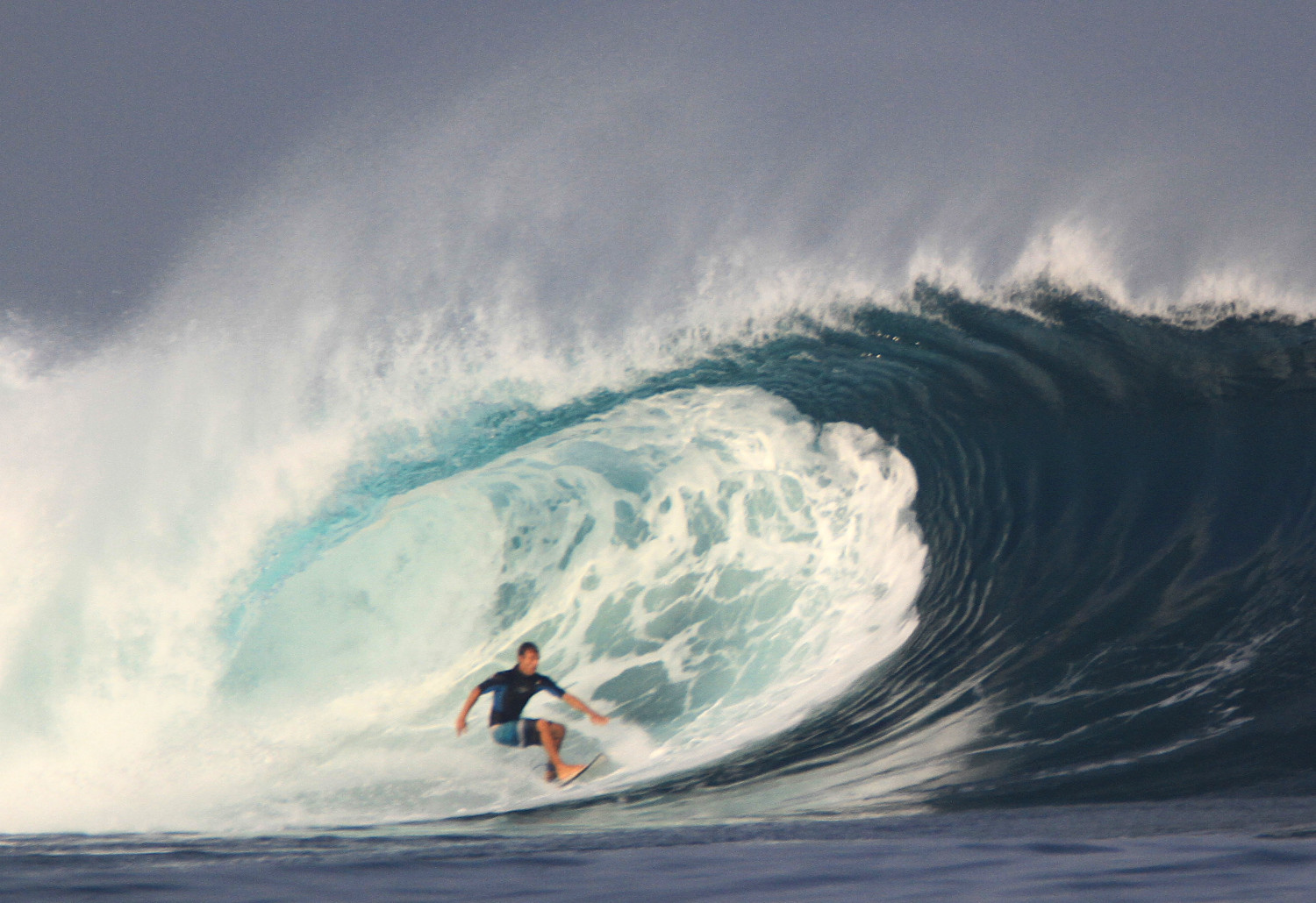 Muro Burgos surfing 2.4 meter waves at Way Jambu